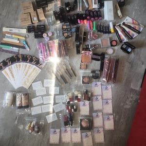 Lot makeup